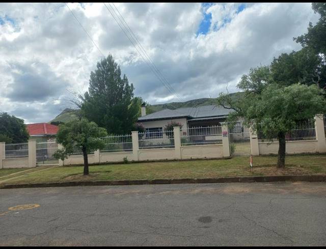 4 BEDROOM HOUSE FOR SALE IN BALMORAL